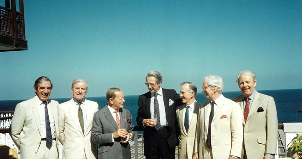 /1990-19-Bennet-and-former-Brit-commanders.jpg