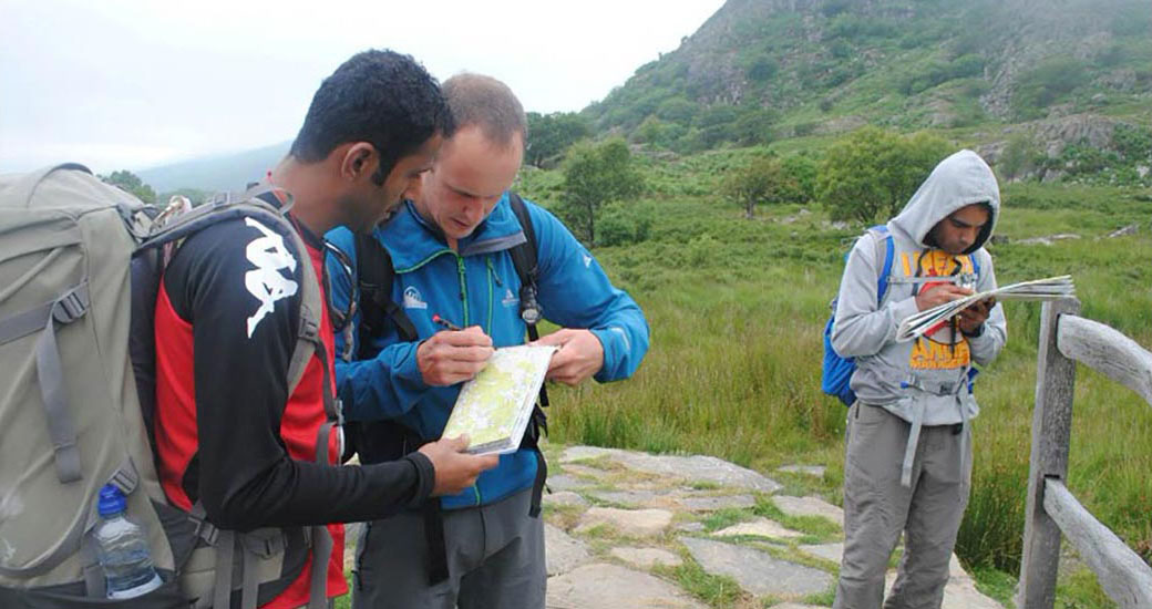 /2010-13-OBO-Omani-British-instructors-in-Wales.jpg